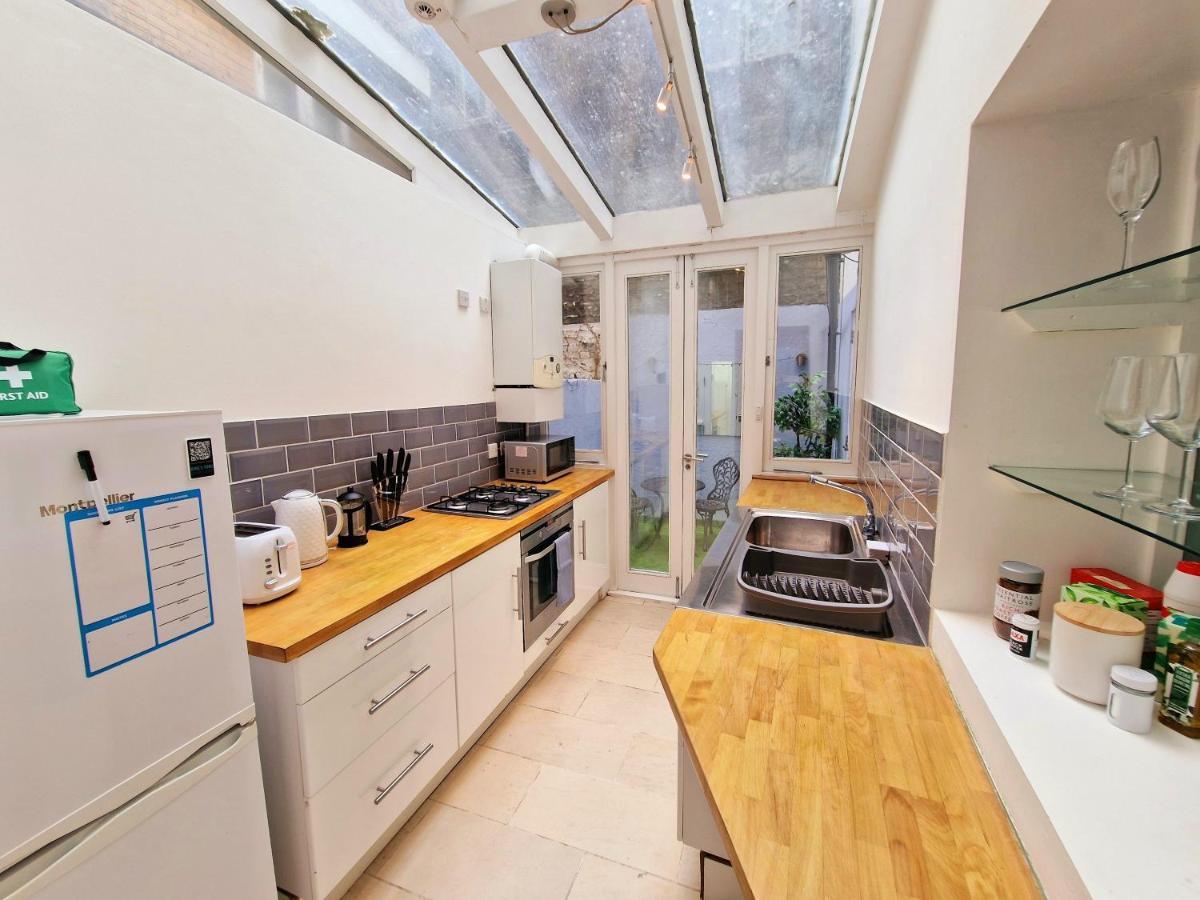 Apartamento Beautiful Hyde Park Flat By Lancaster Gate Station With Private Back Patio Londres Exterior foto